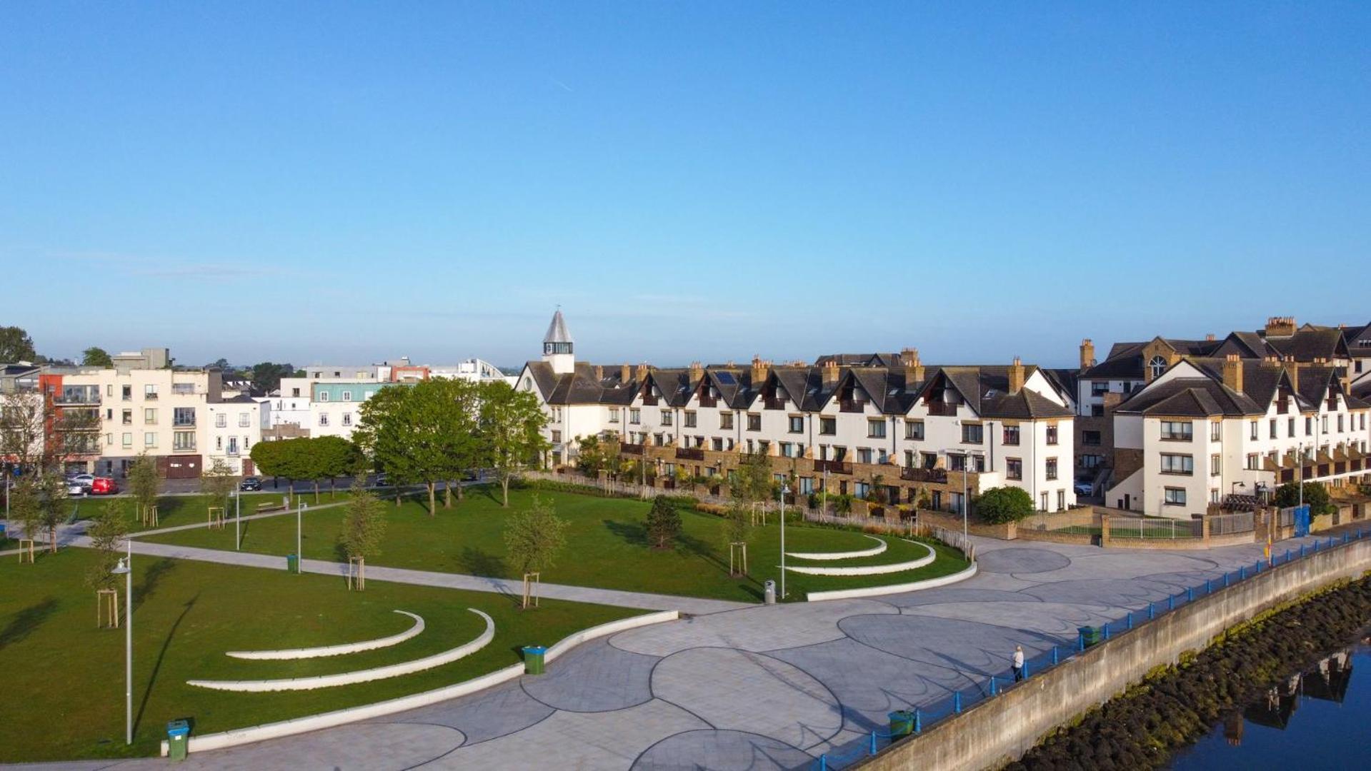 Guestready - Impressionante Flat Com Vista Terraco Lägenhet Malahide Exteriör bild